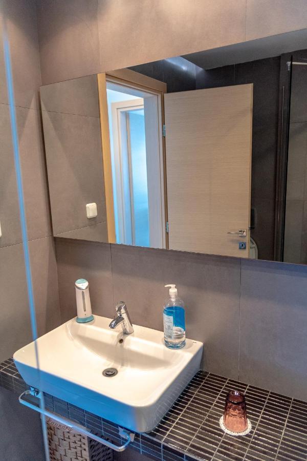Dimi Seafront Apartment By Rentals Pro Services - Nea Moudania Exterior foto